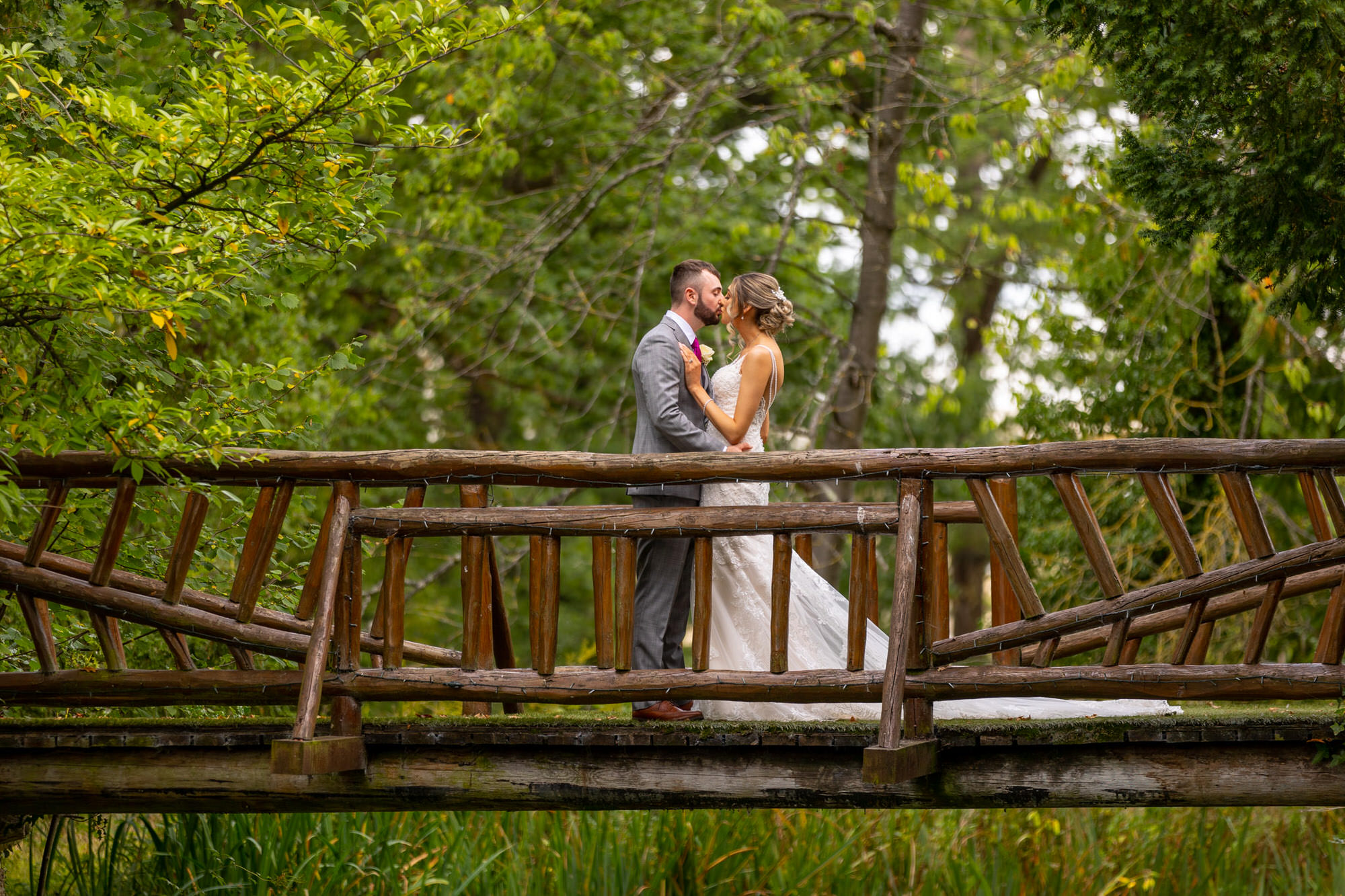 Manor by the Lake wedding photographer 1102
